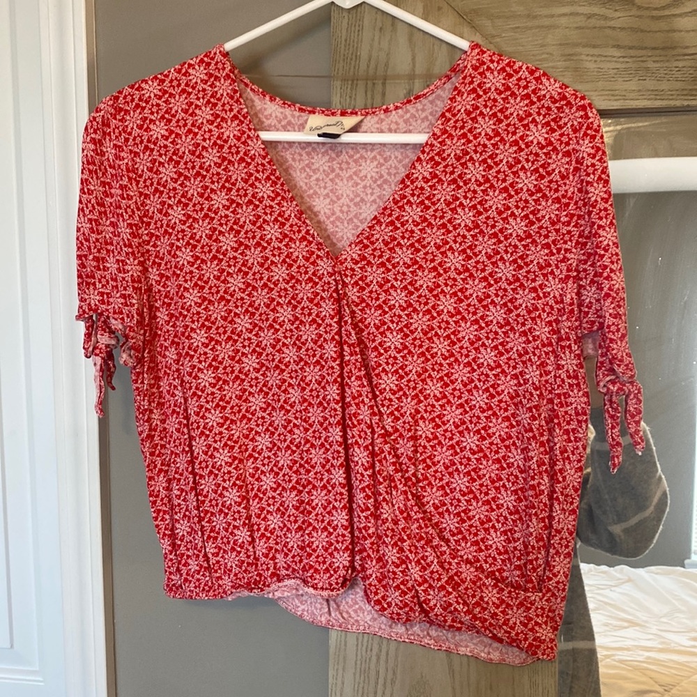 Universal Thread Cropped Floral Wrap Top M